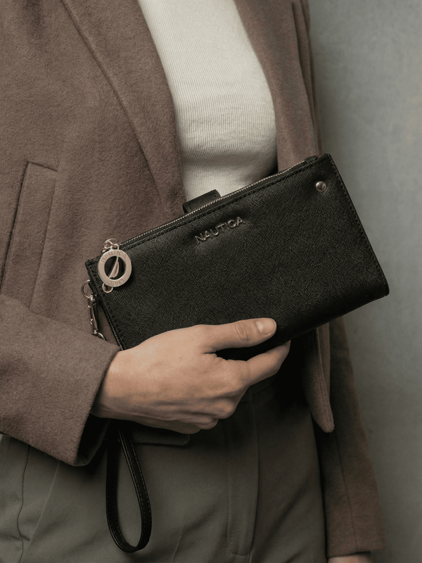 SIA Bi-Fold Wristlet - BLACK